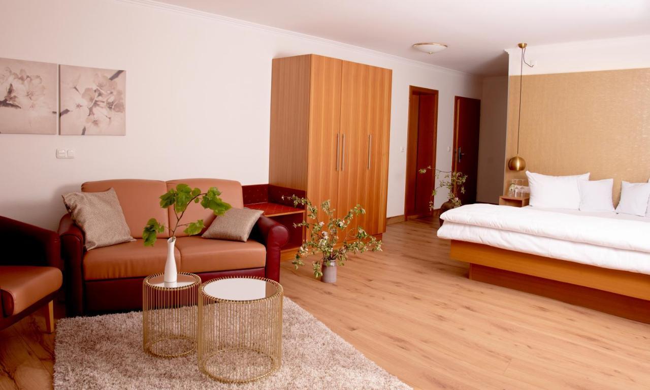Anetseder Landhotel & Lofts Thyrnau Eksteriør bilde
